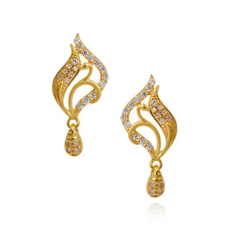 Traditional Gold Earrings, Grt Jewellers, Small Earrings Gold, Gold Earrings Indian, Gold Jewels Design, Gold Pendant Jewelry, Black Beaded Jewelry, Wedding Jewellery Collection, Gold Rings Jewelry