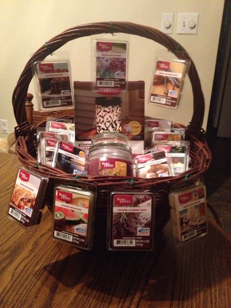 Better Homes and Gardens Basket Tart warmer Tarts Candle Basket party Candle gift Tart warmer gift Candle Basket Gift Ideas, Housewarming Gift Ideas First Home, Benefit Ideas, Liquor Gift Baskets, Gardening For Dummies, Gardening Gift Baskets, Auction Basket, Liquor Gifts, Auction Baskets