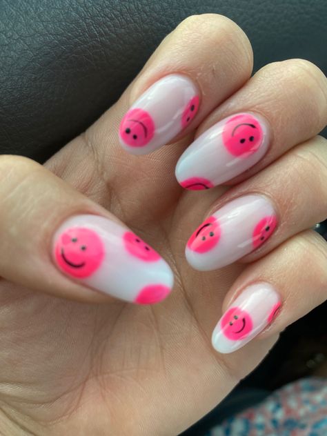 Pink Smiley Nails, Smiley Face Nails Pink, Almond Nails Designs Smiley Face, Short Almond Nails Smiley Face, Hot Pink Smiley Face Nails, Hot Pink Nails With Smiley Face, Pink Smiley Face Nails, Smile Face Nails, Pink Nails Smiley Face