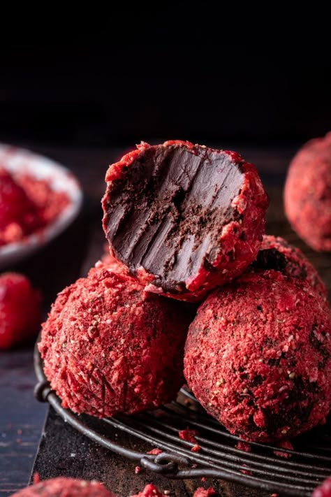 Truffles Recipes, Vegan Truffles, Dark Chocolate Truffles, Vegan Candies, Vegan Dark Chocolate, Dessert Bites, Dried Raspberries, Unsweetened Coconut Milk, Freeze Dried Strawberries