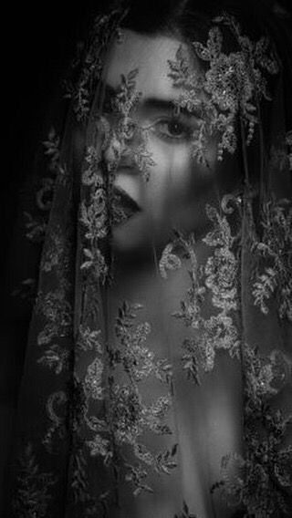 Veiled Woman, Beautiful Home Gardens, Face Photography, Beautiful Dark Art, Black Veil, Black And White Portraits, Black White Photos, Creative Portraits, Dark Beauty