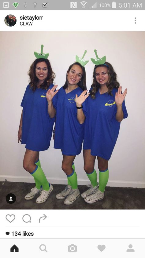 Toy Story Alien Costume, Spirit Week Outfits, Twin Day, Cute Group Halloween Costumes, Homecoming Week, Best Friend Halloween Costumes, Bff Halloween Costumes, Trio Halloween Costumes, Halloween Coustumes