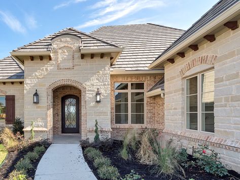 Buff Lueders Saw Cut is one of our most popular stone selections. The stone is coursed out in both photos, meaning the same size stone is laid horizontally in a "course" to create a modern look. The commercial building also included some sawn face stone mixed in, which are smooth pieces of the same stone. Brick House Exterior, Face Stone, Brick Exterior House, Commercial Building, Exterior Stone, Brick House, Angelina Jolie, Exterior Design, Natural Stone