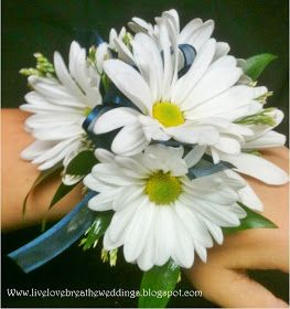 Live Love Breathe Weddings: 20 Wrist Corsages Daisy Wrist Corsage, Daisy Corsage, White Limonium, Wearable Flowers, Wristlet Corsage, Corsage Ideas, Wrist Corsage Wedding, Prom Corsages, Wrist Corsage Prom