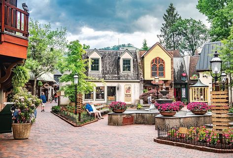 These Towns in Tennessee Come Alive in Spring Tennessee Travel, Living History Museum, Weekend Escape, Smoky Mountain National Park, Gatlinburg, Great Smoky Mountains, Smoky Mountains, Aerial View, Northern California