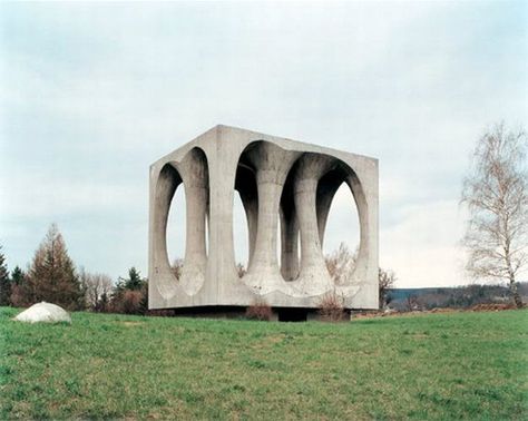 concrete Mysterious concrete sculpture monuments in former Yugoslavia, photographed by Belgian photographer Jan Kempenaers. Concrete Sculpture, Brutalist Architecture, Concrete Structure, Retro Futuristic, Sculpture Installation, Brutalism, Modernism, Art Sculpture, Abandoned Places