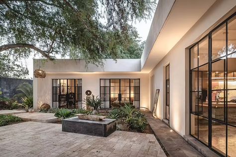 Mexican House Exterior, Modern Spanish Farmhouse, Mediterranean Farmhouse, Spanish Farmhouse, Modern Hacienda, Dubai Houses, 2022 Picture, Amazing Houses, Internal Courtyard