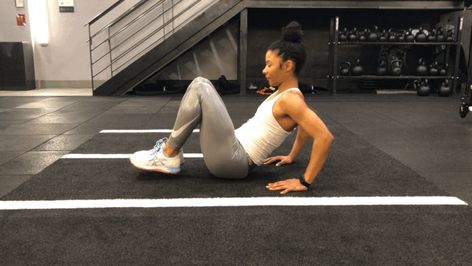 Seated Knee Tuck Knee Tucks, 10 Minute Abs, Core Strengthening Exercises, Ab Exercises, Best Abs, Fitness Photos, Popsugar Fitness, Strengthening Exercises, Weight Benches