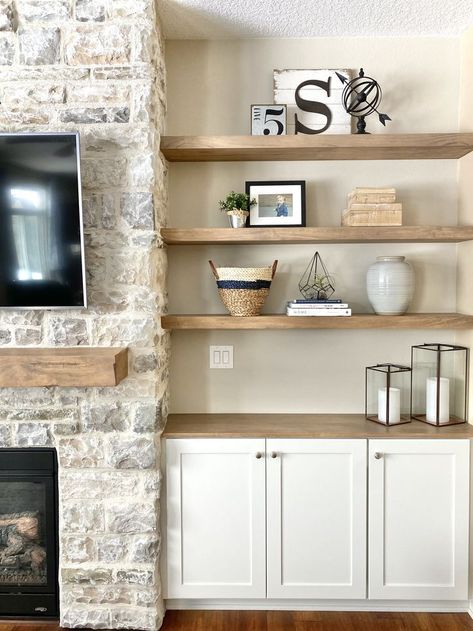 Pin by Bernadette Humm on Simplified Spaces | Living room decor fireplace, Built in shelves living room, Decor home living room Walls Beside Fireplace, Beside Fireplace, Wall Decorating Ideas, Built In Shelves Living Room, Living Room Built Ins, Fireplace Built Ins, Wall Decorating, Real Estat, Living Room Decor Fireplace