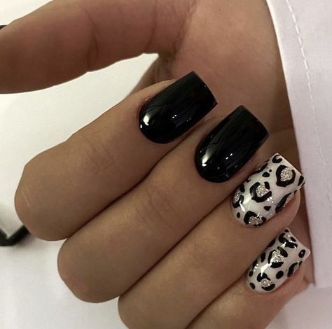 Cheetah Print Nails, Cheetah Nails, Manicure Nail Designs, Punk Nails, Leopard Print Nails, Shoe Nails, Glitter Gel Nails, Leopard Nails, Animal Nails