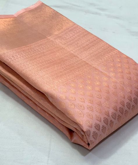 Rose Gold Saree Indian Weddings, Peach Bridal Saree, Pastel Sarees, Saree Aesthetics, Ivory Wedding Decor, Bridal Shoes Wedges, Baby Pink Saree, South Indian Wedding Hairstyles, Peach Color Saree