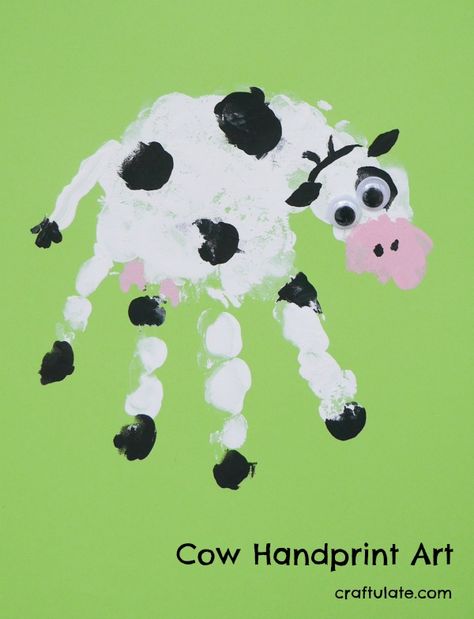 How cute is this cow handprint?!? It's a fun art project for kids to try - plus some clean-up tips! #ad Cow Handprint, Cow Craft, Farm Animal Crafts, Art Project For Kids, Farm Preschool, Animal Art Projects, Baby Art Projects, Toddler Art Projects, Toddler Arts And Crafts