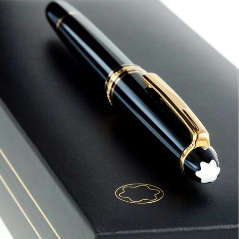 MONTBLANC Mont Blanc Pen, Expensive Pens, Letters Ideas, Montblanc Pen, Luxury Pens, Diamond Pen, Fine Writing Instruments, Pen Collection, Just For Men