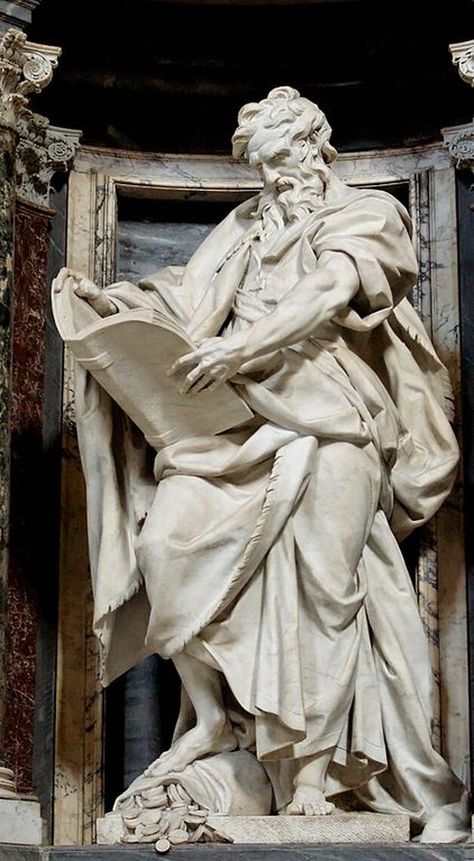 Sculptures of the tweleve apostles in Basilica di San Giovanni in Laterano St Matthew, St John The Evangelist, Saint Matthew, Classic Sculpture, Greek Statues, Ancient Statues, Twelve Apostles, Roman Sculpture, Greek Sculpture