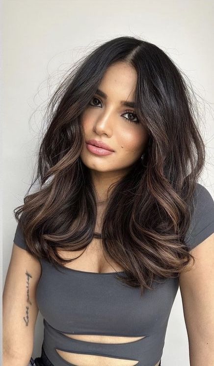 2024's Top Medium Length Haircuts for Every Hair Type & Face Shape Black Hair Balayage, Brunette Balayage, Hair Dark, Brown Hair Balayage, Brown Balayage, Dark Brown Hair Color, Hair Makeover, Trendy Hair, Hair Inspiration Color