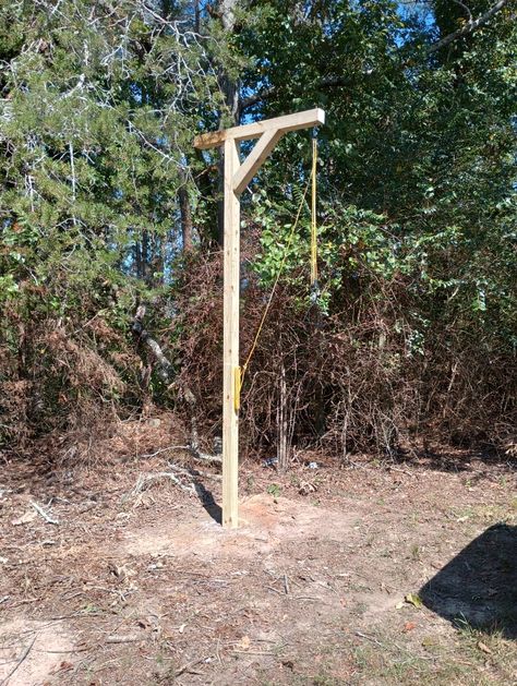 Deer Hoist Ideas, Deer Cleaning Station Ideas, Deer Hanging Station, Deer Skinning Station, Deer Blind Plans Diy, Game Cleaning Station, Deer Cleaning Station, Fleshing Beam, Deer Feeder Ideas