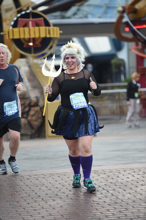 Disney Running Costumes Couples, Rundisney Costumes, Ursula Running Costume, Disney 5k Costumes, Disney Princess Marathon Costume, 5k Costume, Disney Princess Marathon, Rundisney Princess, Sister Costumes