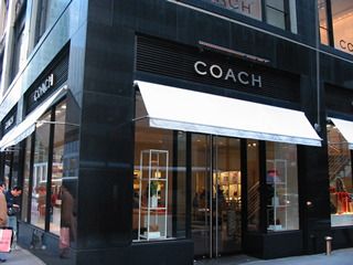 Coach! Couch Bag, Coach Store, Coach Me, Coach Outlet, Lv Handbags, Handbag Charms, Love To Shop, Material Girls, Lv Bag