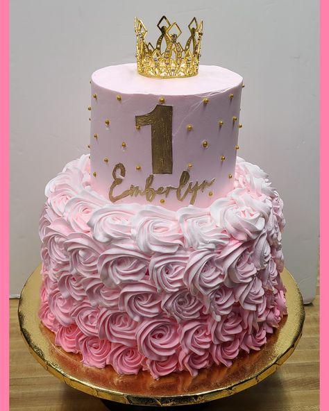 Princes Cake Ideas, Princess Theme Smash Cake, Princess Half Birthday Cake, Princess First Birthday Party Cake, Adult Princess Party, Princess 1st Birthday Cake, Pink And White Princess Cake, Birthday Cake Crown, Baby Princess Birthday Tshirt