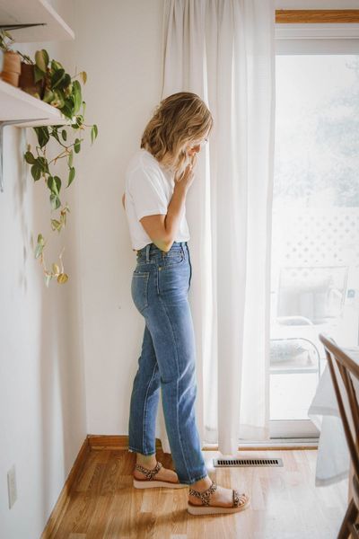 Karin Emily, Emily Style, Madewell Denim, Crop Jeans, Summer 2022, Fashion Bloggers, Mom Style, Spring Summer Outfits, Vintage Jeans