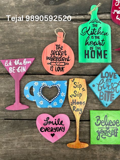 Fridge Magnets Diy Homemade, Handmade Fridge Magnets, Kitchen Wall Art Diy, Magnets Diy, Paint For Kitchen Walls, Coffee Cartoon, Photo Cutout, Diy Crafts Love, Wall Art Diy Paint