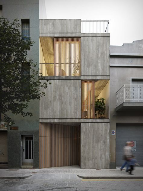 Andreu Taberner Timber Screens, Apartment Renovation, Small Buildings, Facade Design, Facade House, Terrace House, Residential Building, Apartment Building, Living Design