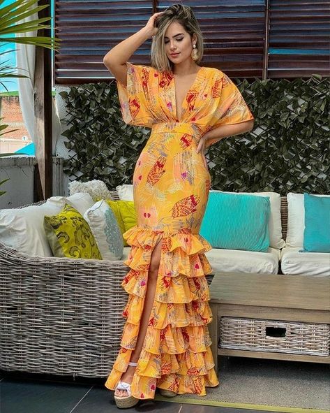 Lace Dress Casual, Ankara Dress Styles, Afrikaanse Mode, African Dresses Modern, African Fashion Ankara, African Traditional Dresses, African Fashion Women, Classy Work Outfits, African Print Fashion Dresses