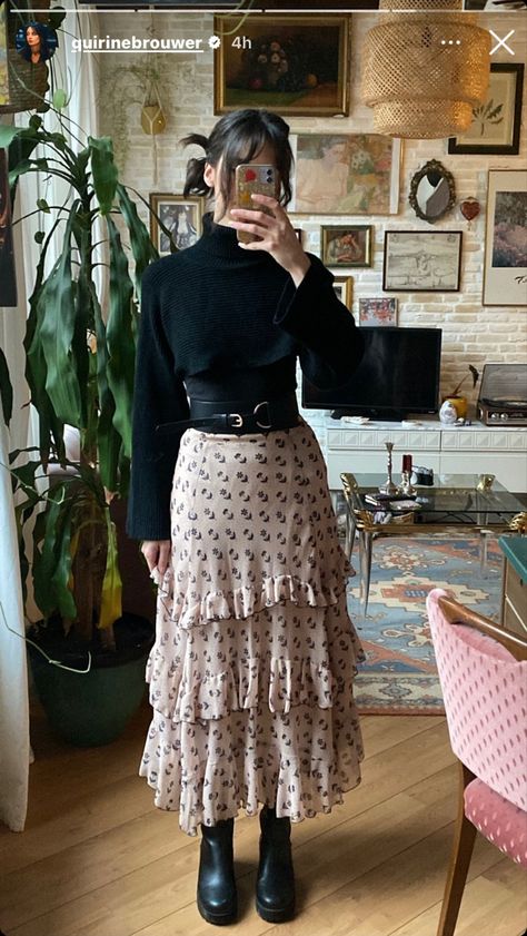 What To Wear Birthday Party Outfits, Casual Maxi Dress Outfit Winter, 90s Fall Aesthetic Outfit, Red Midi Skirt Outfit Winter, Long Skirt Winter Outfit Casual, Thrifted Maxi Skirt, Romantic Modest Outfit, Winter Boho Dress, A Line Maxi Skirt Outfit