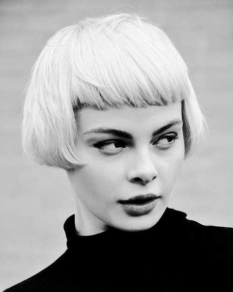 40 Stunning Short Bob Haircuts With Bangs for 2020 Short Bobs With Bangs, Short Bangs, Bob With Bangs, Short Bob Haircuts, Short Blonde, Blonde Bob, Great Hair, Short Bob, Bob Cut