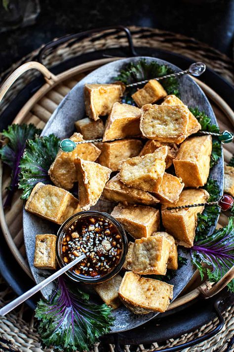 Try out these amazing crispy fried tofu puffs that are crunchy on the outside and soft on the inside. Throw them into your favorite dishes like stews, stir-fries, soups, or curries, or simply enjoy them as a tasty snack. You only need 2 Ingredients: tofu and oil. That's it! #tofupuffs #tofupuffrecipe #puffedtofu #friedtofu #tofupuffsrecipes #tofu #friedtofu #tofupuffrecipes #tofurecipes Thai Glass Noodle Salad, Tofu Puffs, Tofu Fried, Thai Appetizer, Healthy Thai Recipes, Salad With Shrimp, Glass Noodle Salad, Peanut Dipping Sauce, Noodle Salad Cold