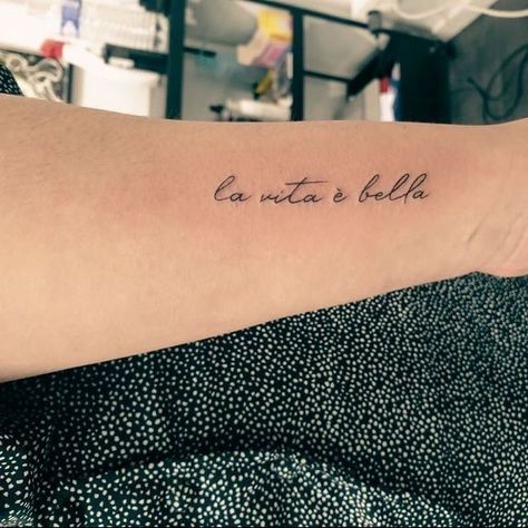 Tattoo Writing Fonts, Arm Quote Tattoos, Italian Tattoos, Cursive Tattoos, Finger Tattoo For Women, Circle Tattoos, Tattoo Quotes For Women, Writing Tattoos, Petite Tattoos