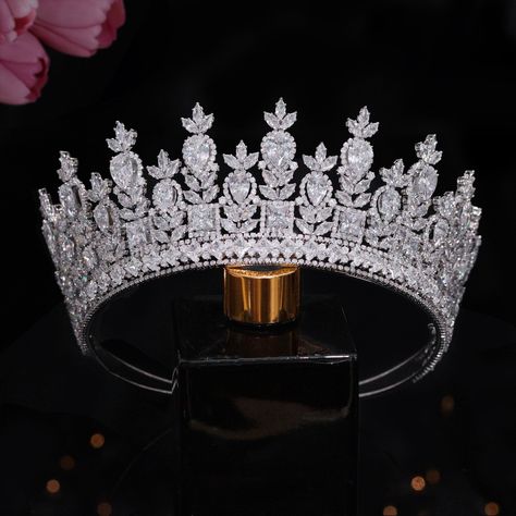 PRICES MAY VARY. ♛ Material: The wedding crown is made of high-quality copper plated with platinum.Not easy to fade, better than the alloy. Equipped with 5A grade Cubic Zirconia, it is more shiny than regular rhinestones. ♛ Dimension: Diameter: 5.5inches/14cm, Height: 2.5inches/6.5cm, Diamond Part Perimeter: 12.2inches/31cm , Weight: 179g, suitable for most adults. ♛ Stability and Security: It’s completely stable so it can be fitted any hairstyle, hair type, or head shape. It can be worn in diff Quinceañera Crowns, Tiara For Bride, Crown Bridal Hair, Quinceanera Accessories, Queens Tiaras, Wedding Tiaras, Bridal Tiaras, Crystal Bridal Tiaras, Bridal Crown