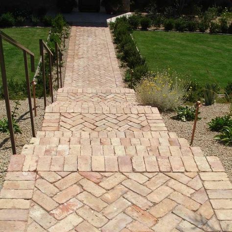 brick patterns for porches | Front porch brick pavers. Like this color and the herringbone pattern. Brick Patio Steps, Landscape Bricks, Brick Floors, Brick Porch, Cheeseburger Pie, Brick Pathway, Brick Steps, Brick Patio, Brick Path