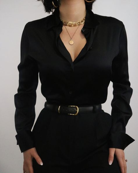 Lady L. Vintage on Instagram: “Stunning noir charmeuse silk blouse. In love with this classic color and incredible drape. Online now. | xs-m (sold)” Concert Dress, Work Vibes, Adrette Outfits, Work Fits, 2024 Outfits, Black Clothes, Academia Fashion, Spencer Reid, Clothes Women