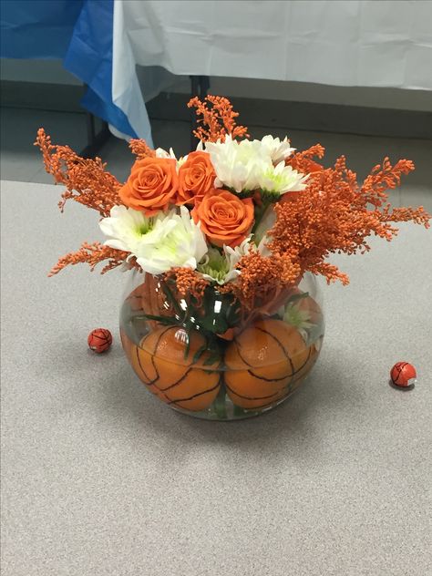 Basketball Floral Arrangements, Basketball Centerpieces Banquet, High School Banquet Centerpieces, Basketball Themed Centerpieces, Basketball Centerpiece Ideas Banquet, Volleyball Banquet Centerpieces, Basketball Banquet Centerpieces, Basketball Banquet Ideas, Basketball Centerpiece Ideas