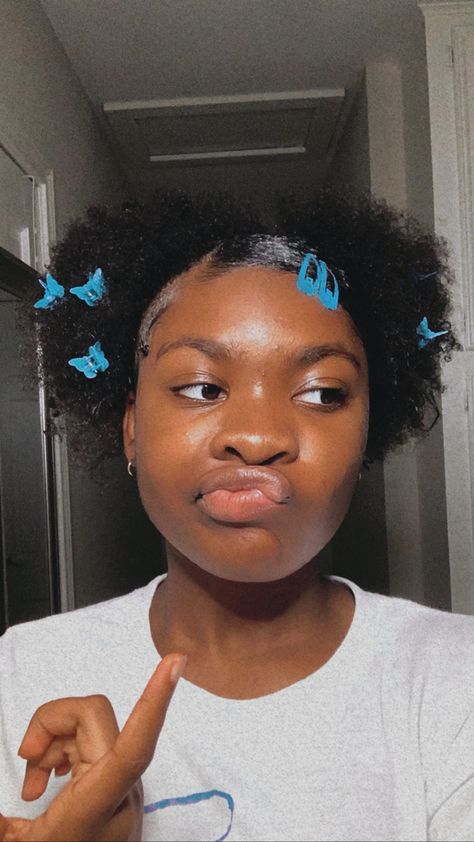 Butterfly Hair Clips Hairstyles, Butterfly Clips Hairstyles, Twa Hairstyles 4c Hair, Clips Hairstyles, Twa Styles, Twa Hairstyles, Wrote A Book, Short Hair Black, Short Afro