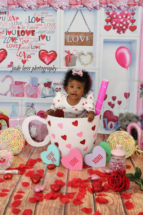 Sweetheart Photoshoot, Baby Vday Shoot, Valentine Day Theme Baby Photoshoot, Diy Valentine’s Day Photo Shoot Baby, Candy Heart Baby Photo, Valantine Day Baby Photo Shoot, Cup Photo, Baby Shoot, Sweet Tart