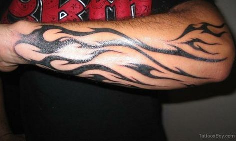 Fire Sleeve Tattoo, Fire Tattoos, Herren Hand Tattoos, Flame Tattoo, Family Tattoo Designs, Flame Tattoos, Tattoo Inspiration Men, Half Sleeve Tattoos For Guys, Fire Tattoo