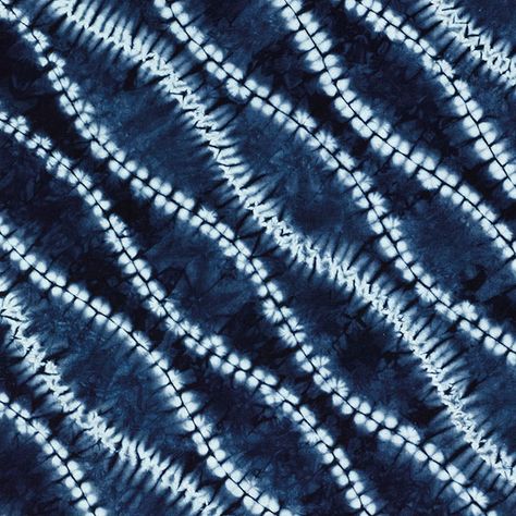 Stitched Shibori Patterns, Stitched Shibori Techniques, Shibori Motif, Shibori Pattern Design, Shibori Fashion, Stitched Shibori, Shibori Textiles, Shibori Diy, Tye Dye Patterns