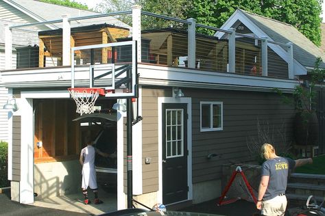 rooftop deck on garage | ... roof top was built and it is a statement for a movement of people