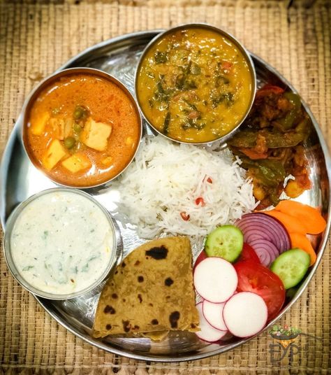 Indian Vegetarian Dinner Recipes, Healthy Dinner Recipes Indian, Quick Dinner Recipes Healthy, Lunch Recipes Indian, Indian Dinner Recipes, Quick Lunch Recipes, Indian Dinner, Quick Healthy Dinner, Diner Recept