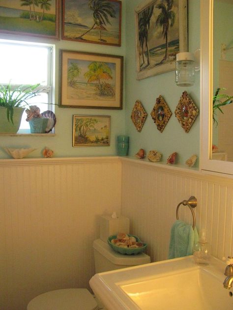 This cream,a possible for my dining room wainscoting. depending on kitchen color choice Old Florida Decor, Vintage Beach Decor, Cottage Bedroom Decor, Daisy Cottage, Dining Room Wainscoting, Florida Decor, Nautical Bathrooms, Beach Cottage Decor, Bathroom Design Decor