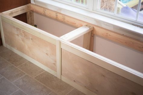 DIY BUILT-IN STORAGE BENCH TUTORIAL | ONE ROOM CHALLENGE WEEK 3 - PLACE OF MY TASTE Diy Bench Seat, Capira, Diy Bank, Diy Built In, Wall Mudroom, Mudroom Storage Bench, Mudroom Bench Cushion, Mudroom Bench Seat, Diy Storage Bench