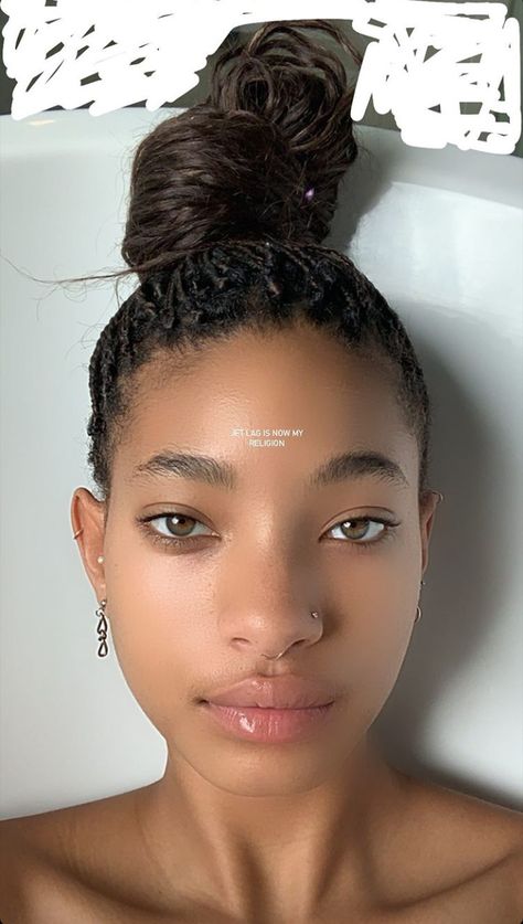 SHE'S SO PRETTY I'M CRYING Willow Smith, Hair Twist, Twist Styles, Hair Twist Styles, Black Is Beautiful, Beautiful Black Women, Pretty Face, So Pretty, Maquillaje De Ojos