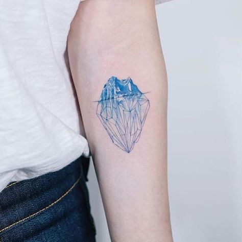 Geometric Iceberg Tattoo, Iceberg Tattoo, Star Tattoo On Wrist, Blue Ink Tattoos, Inner Forearm Tattoo, Kunst Tattoos, Tattoo Rose, Tattoo Prices, Star Tattoos