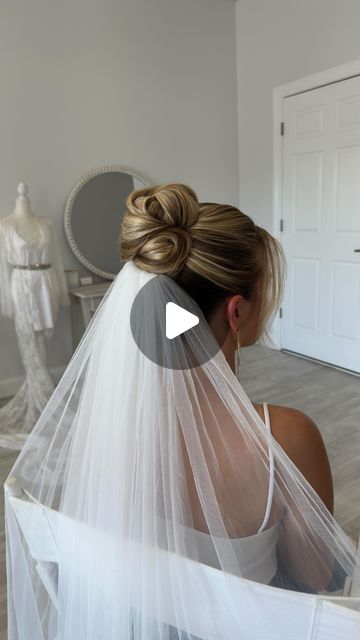 Corinne Bridal Hairstylist on Instagram: "Veil placement on a highbun 🤍🤍  #veilplacement #highbun #bridalhair #updo" Hair Updos For Bride, Loose Bun Wedding Hair With Veil, Wedding Hair Veil Under Bun, Wedding Updo High Bun With Veil, Low Bun Bride Hair With Veil, High Pony With Veil, High Bun And Veil, French Twist Updo With Veil, Bridal French Twist With Veil