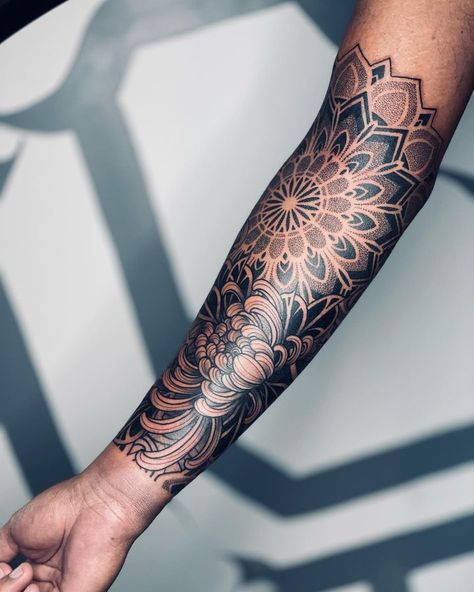 Tattoo Sleeve Dragon, Tattoo Men Hand, Big Cover Up Tattoos, Forearm Mandala Tattoo, Mandala Arm Tattoos, Arm Cover Up Tattoos, Mandala Tattoo Men, Geometric Tattoo Sleeve Designs, Mandala Sleeve