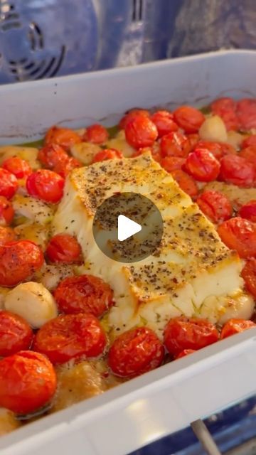 Baked Feta Pasta With Chicken, Chicken Feta Tomato Recipe, Low Carb Love, Baked Feta Pasta, Feta Cheese Recipes, Feta Chicken, Baked Feta, Easy Mediterranean Diet Recipes, Baked Tomatoes