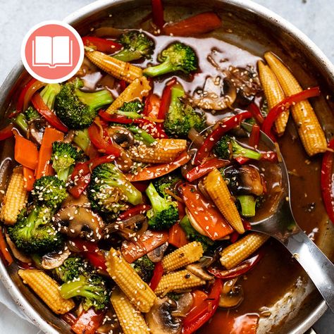 Sesame Ginger Garlic Stir-Fried Vegetables Recipe Tin Eats, Tin Eats, Butter Chicken Recipe Indian, Vegetable Stir Fry Recipe, Recipetin Eats, Sesame Ginger, Recipe Tin, Veggie Bowl, Veggie Stir Fry