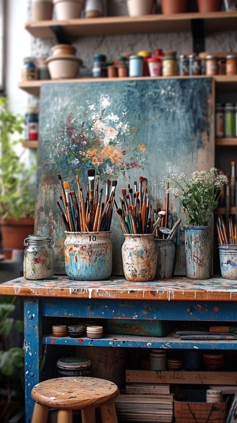 Outdoor Painting Studio, Painting Studio At Home, Bedroom Art Studio Ideas, Home Paint Studio, Cozy Art Studio, Artsy Home Decor, Botanical Library, Artist Home Studio, Artistic Interior Design